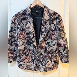 VTG Options Melrose Women's Floral Rose Tapestry Blazer Made Hong Kong cottage